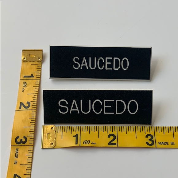 5 NAME PLATES - SAUCEDO - Picture 3 of 7